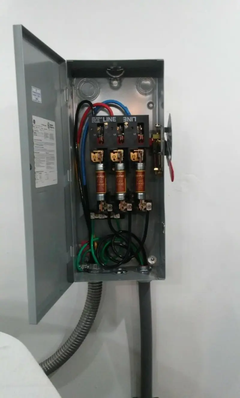 Three-phase disconnect switch installed for Electrical Wiring & Rewiring in Edgecliff Village